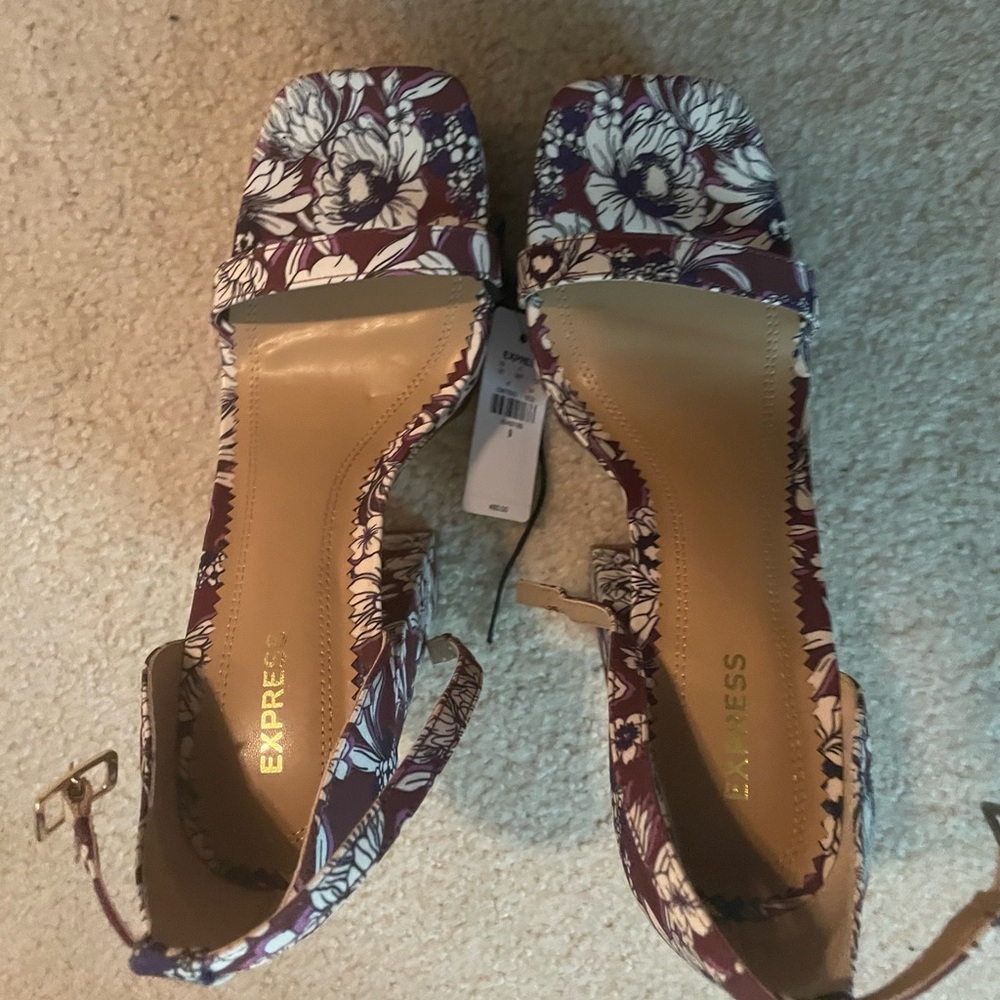Express platforms - Picture 2 of 2